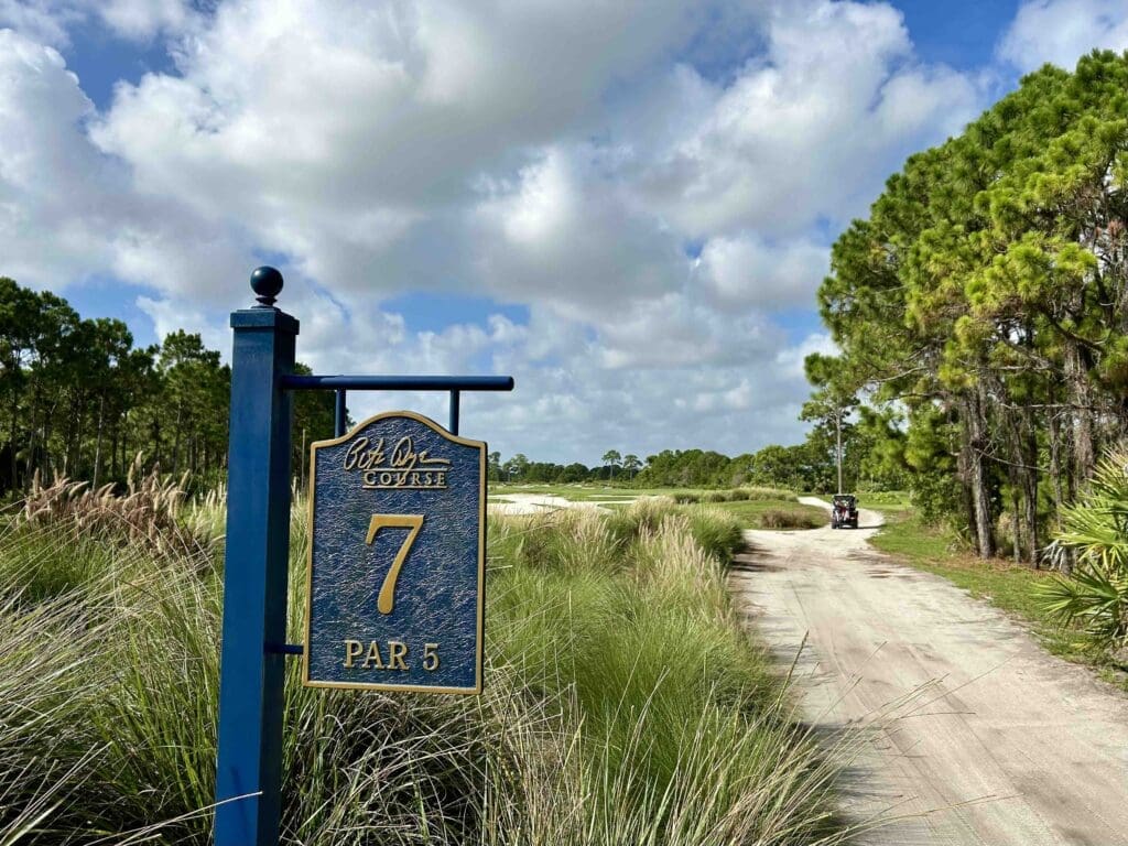 pga golf club dye course